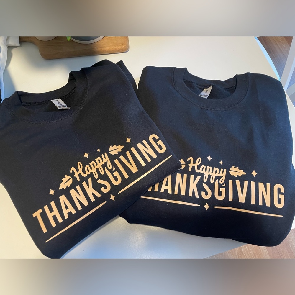 HAPPY THANKSGIVING crewneck sweatshirts
